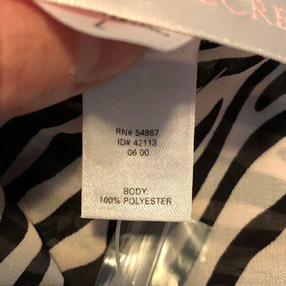 Victoria’s Secret zebra patterned blouse - Picture 5 of 11